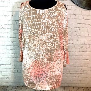 Tommy Bahama cold shoulder top size XL